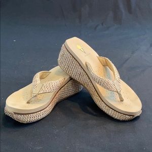 Cream colored Volatile wedge sandal